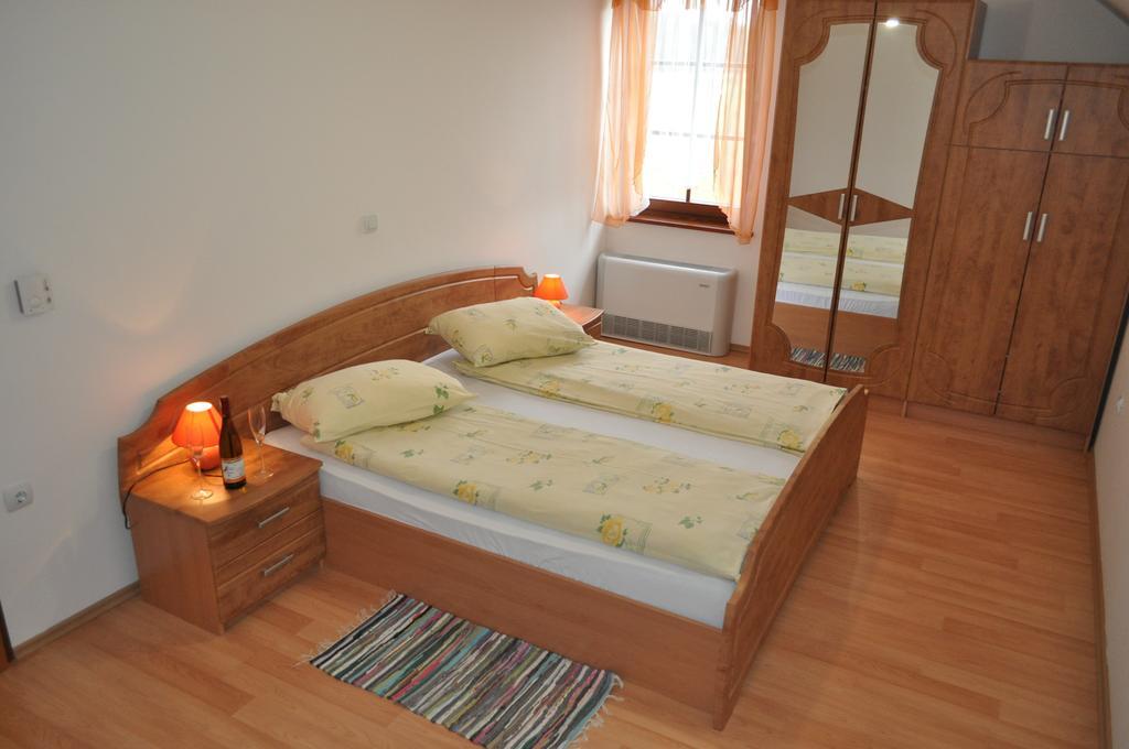 Apartments - Turisticna Kmetija Vrbnjak Ljutomer Bilik gambar